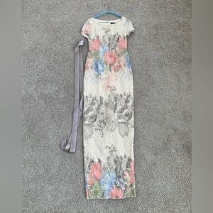 Adrianna Papell Dress Size 2 Floral Column Gown Matelasse Texturing Metallic
